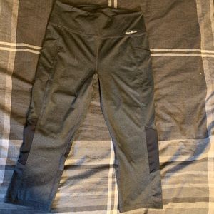 Eddie Baurer cropped leggings